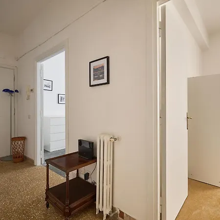 Domus Erasmo Daire Roma