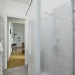 Domus Erasmo Rzym