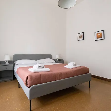 Domus Erasmo Rzym
