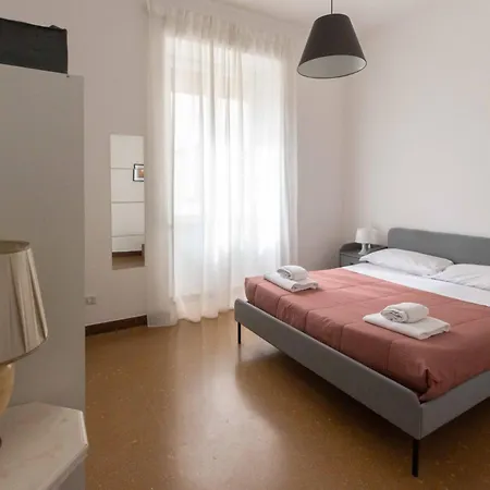 Domus Erasmo Apartament *