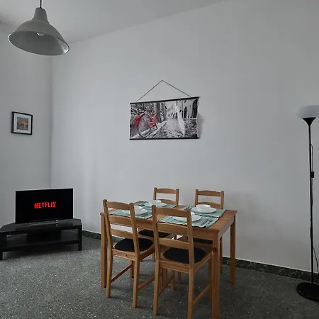 Domus Erasmo Διαμέρισμα